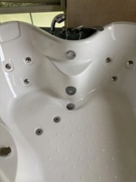 温乐浴缸漏水修理师傅上海