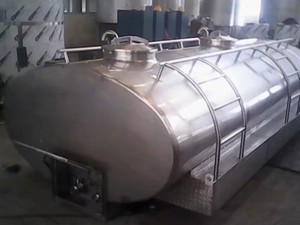 定制不锈钢搅拌罐、电加热不锈钢搅拌罐、卫生级不锈钢搅拌罐