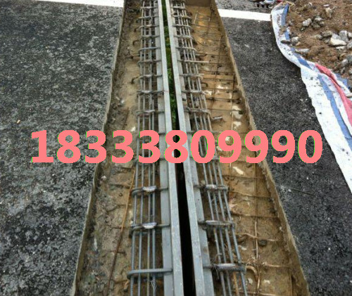 ada8056f18d9e2bc8f829de52bff2074.jpg 伸缩缝止水带更换1..jpg