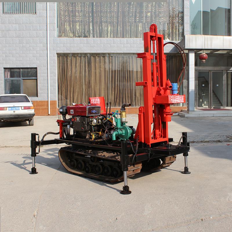 c1c29e0a18088adda589923b35ecfd29.jpg 履带小型液压机1-1.jpg