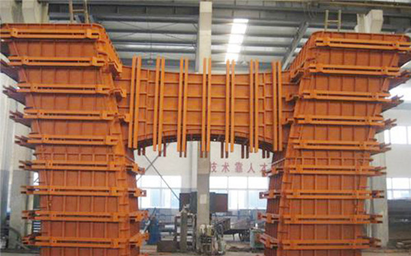 7c35c4ed33b08ed9811492f0207fc2ea.jpg 墩柱模板9.jpg