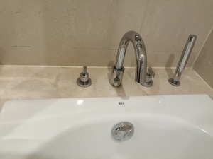 万斯敦浴缸维修 WISDOM浴缸漏水修理上海