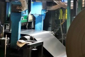 纤维布测宽仪：高精度在线宽度测量解决方案