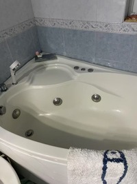 静安区恒洁浴缸维修6318维修HEGll浴缸漏水5692上海